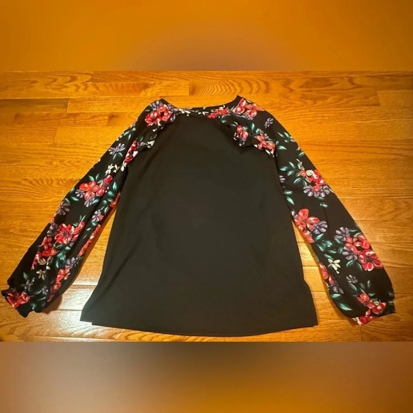 ELLE women's Long Sleeve black floral balloon sleeves‎ ruffles Side Slit large - Picture 1 of 4